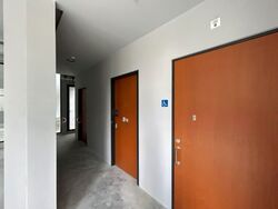 Apg Building (D1), Retail #588639011